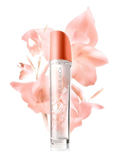 Pur Blanca Blossom