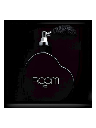 Room 726 Black